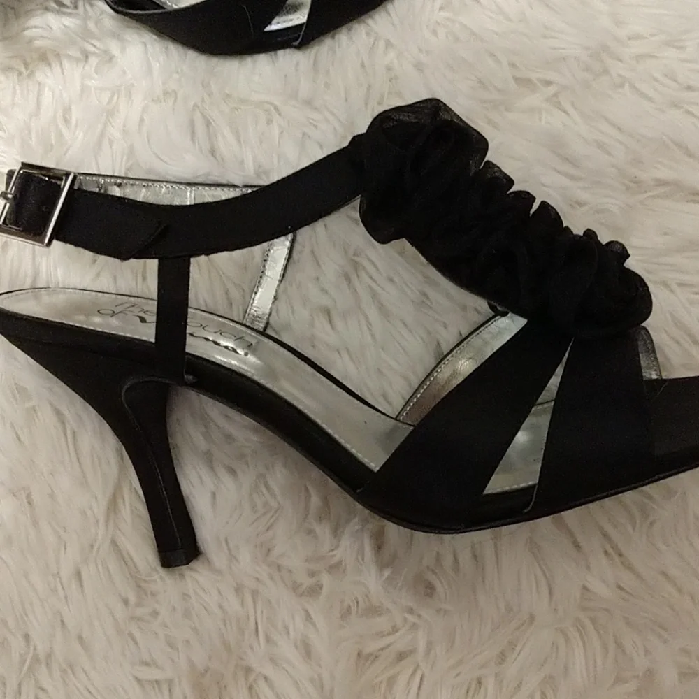 New Black Nina Strappy Heels sz 7.5
